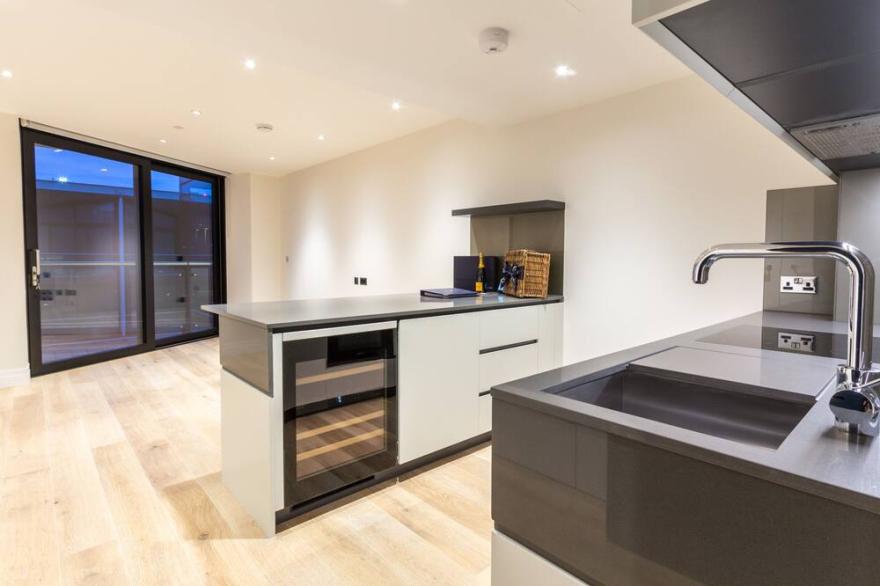 241 RL4 - Studio in Vauxhall