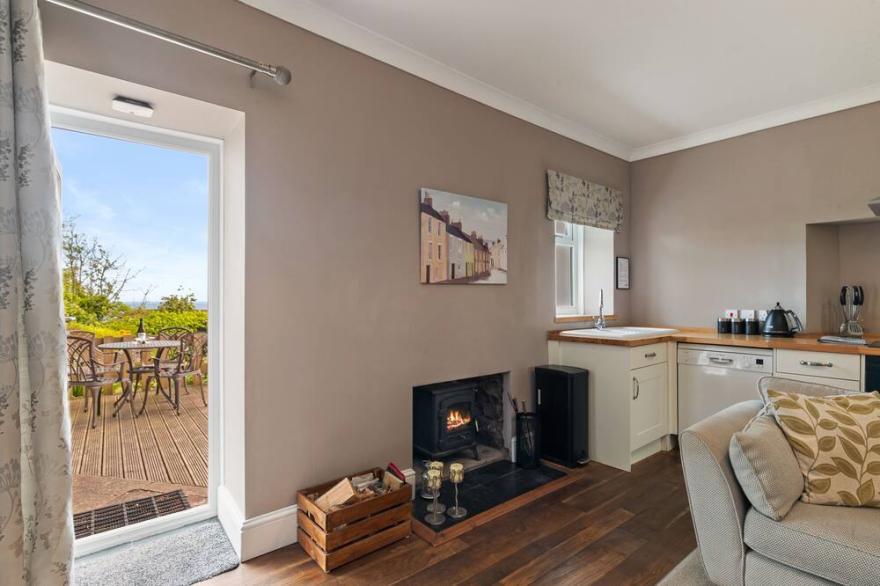 Caldey Island View - Sea Views, Log Burner, Close to Beach
