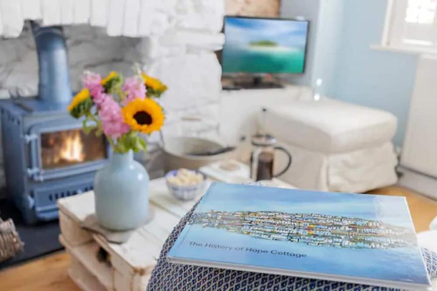 Stunning Fisherman's Cottage with Log Burner