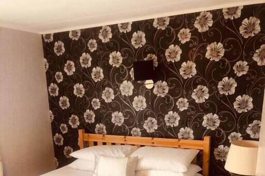 Swallow Fishing Lodge - Sleeps 4