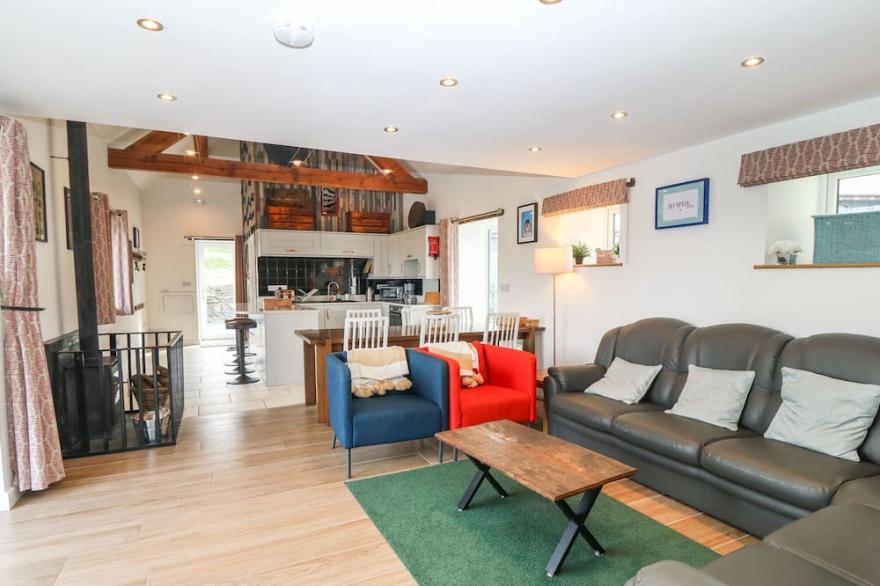 Y GRANAR (THE GRANARY, family friendly in Llanrhaeadr-Ym-Mochnant