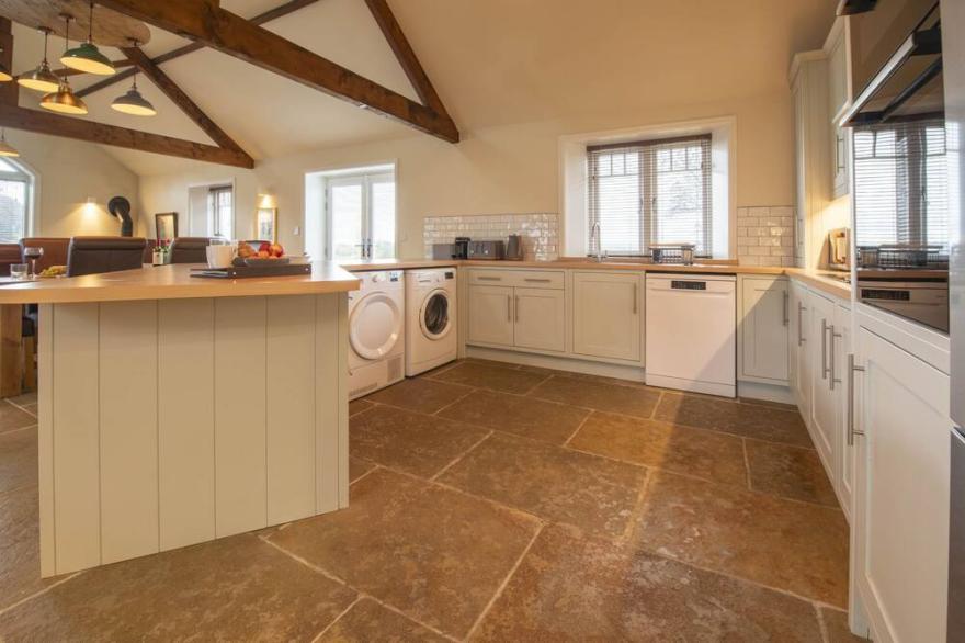 LaLo is a bright and airy barn conversion just outside the village of Pickhill with far reaching vie