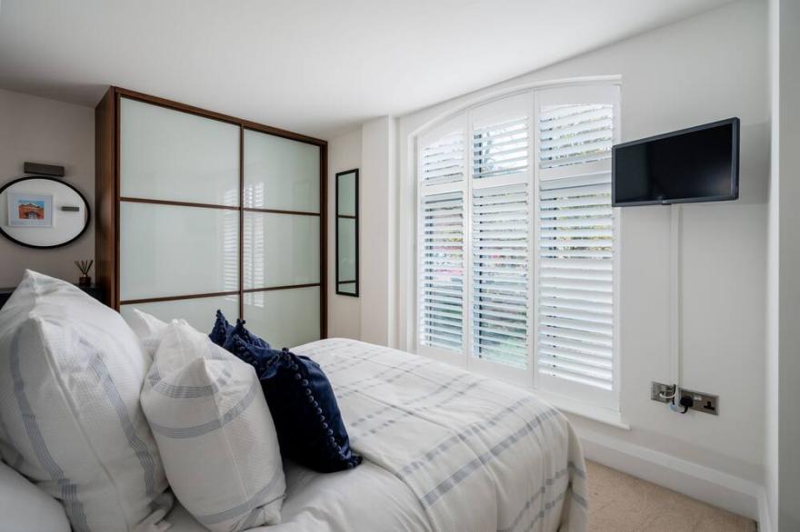 11 Merchants Place -  a family break that sleeps 4 guests  in 2 bedrooms