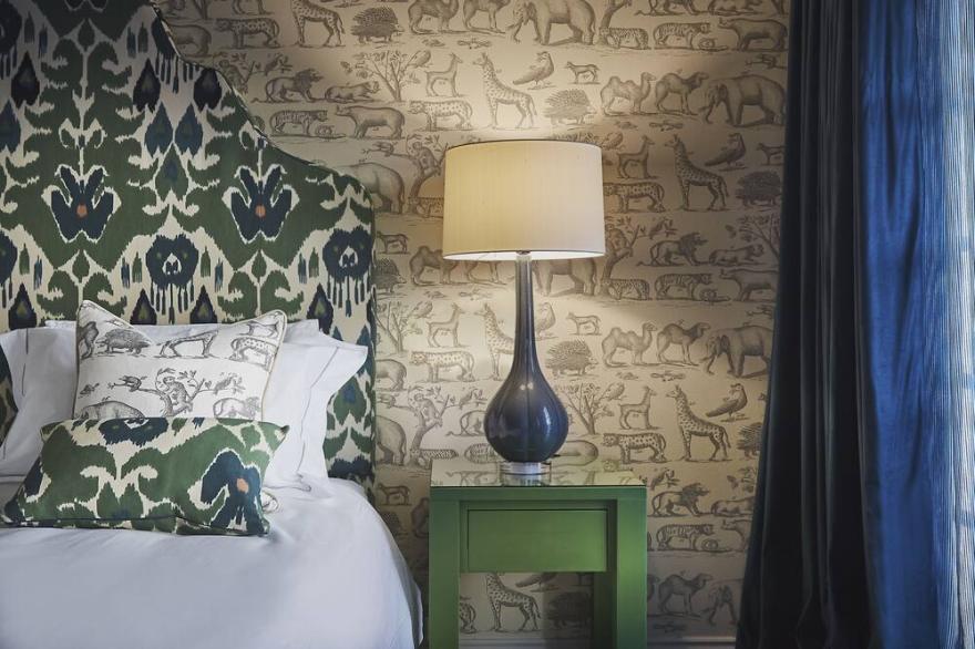 Edgar House -  a detached house that sleeps 16 guests  in 7 bedrooms