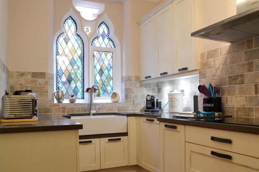 2 bedroom accommodation in Windermere