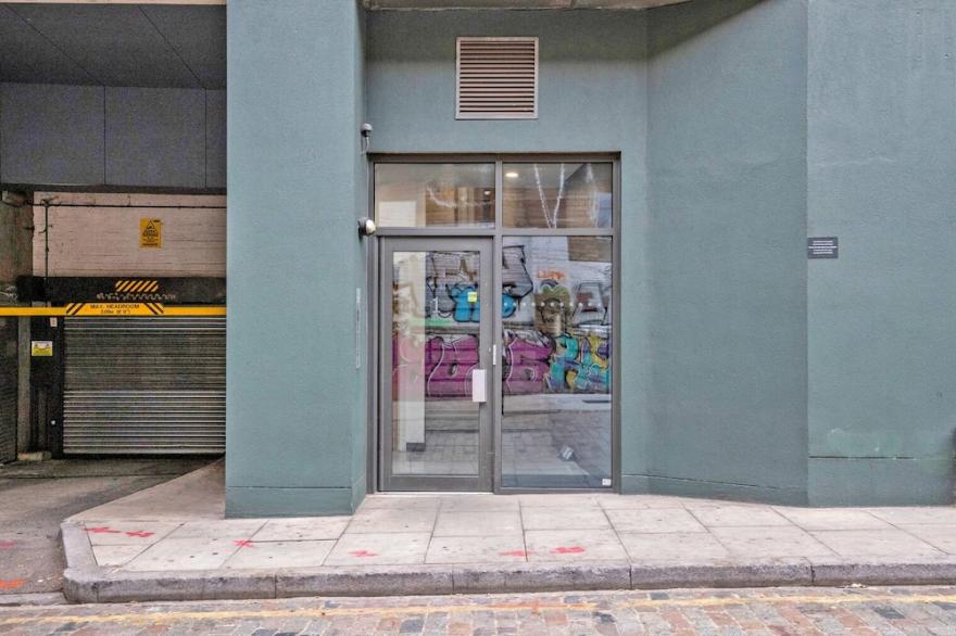 Airy Brick Lane 2BR w/ Balcony, nr Whitechapel, by Blueground