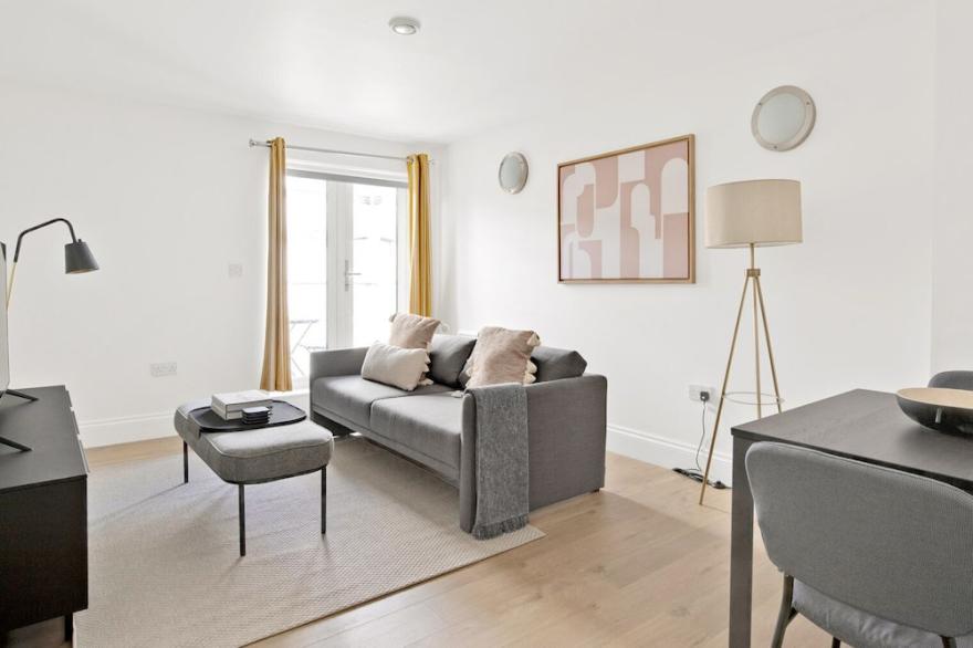 Airy Brick Lane 2BR w/ Balcony, nr Whitechapel, by Blueground