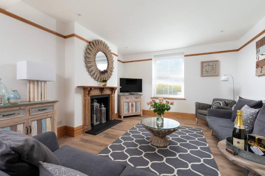 Spacious 4-bedroom farmhouse in North Devon countryside with hot tub