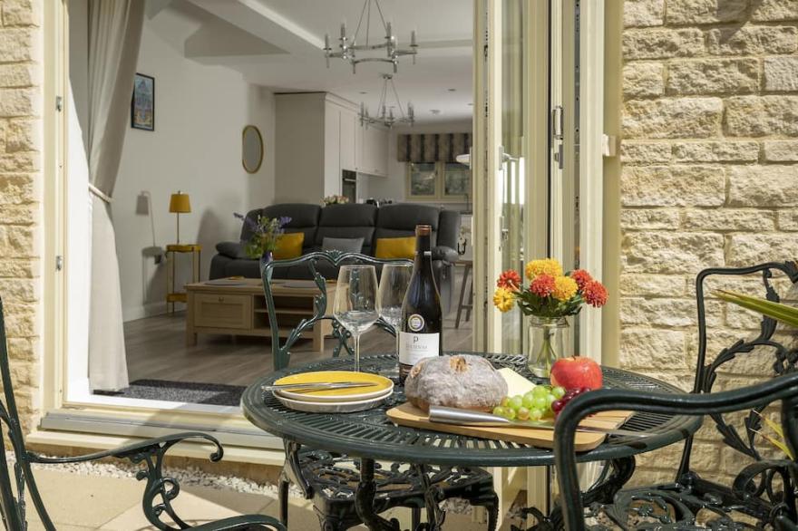 Set over three floors this spacious home is an ideal bolthole for families