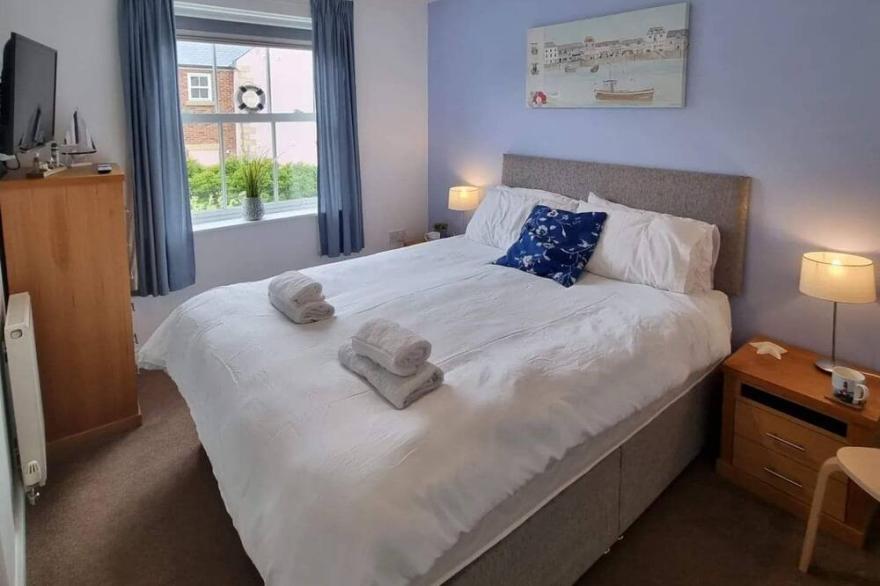 Sea Air -  an apartment that sleeps 4 guests  in 2 bedrooms