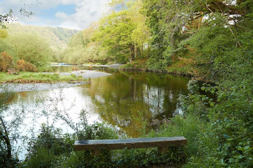 This charming and secluded cottage is the perfect retreat to enjoy nature