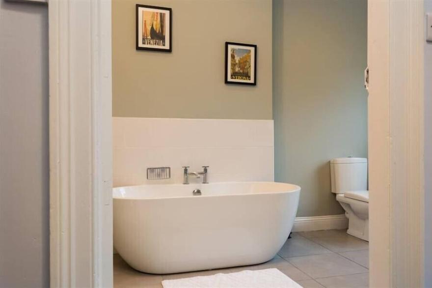 BAYSTONES, pet friendly in Keswick