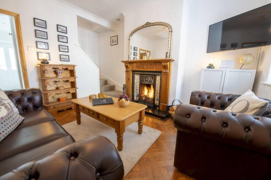 Gilly Cottage is located in the East Yorkshire picturesque village of South Cave of great historical