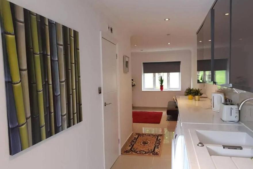 Modern split level flat in Croydon (south) London