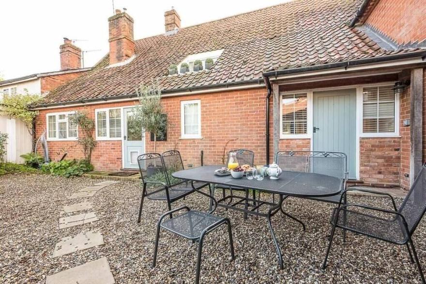 Solebay House, Tunstall