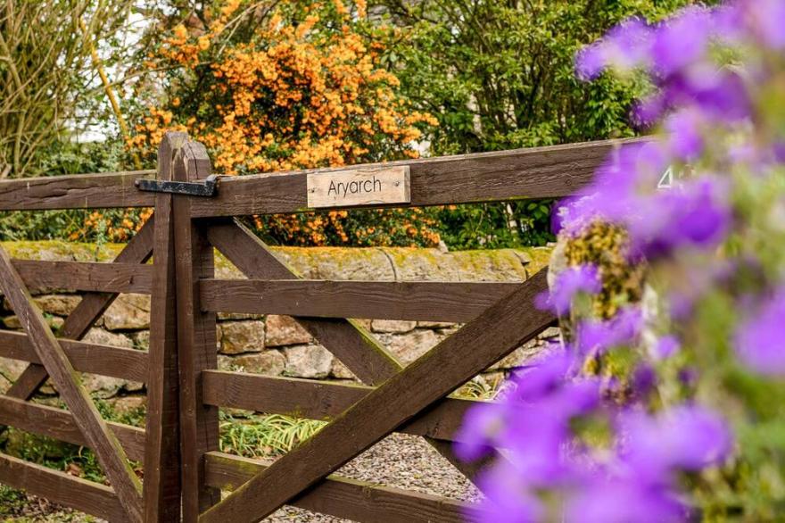 ARYARCH, family friendly, character holiday cottage in Alnwick