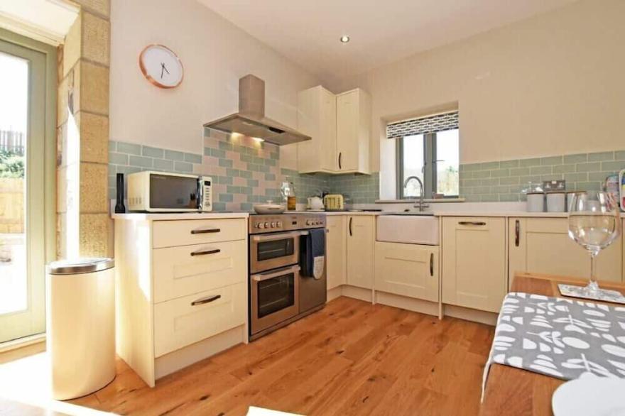 BARLEY HOUSE, pet friendly, with open fire in Bamburgh