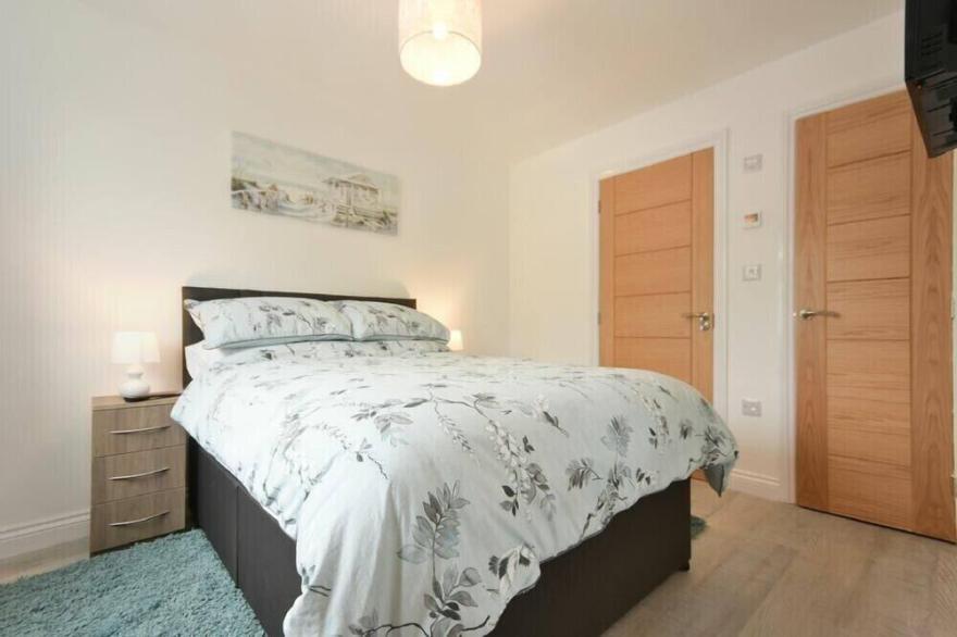 THE CHEVY, pet friendly, with a garden in Seahouses