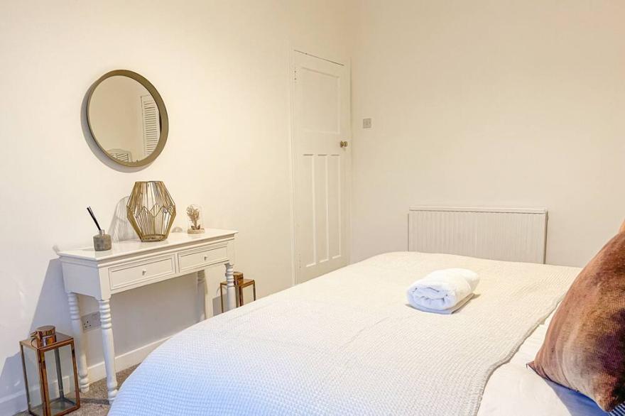 Attractive 3 Bedroom Apartment