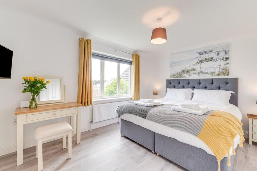 Dreams - Three Bedroom House, Sleeps 6