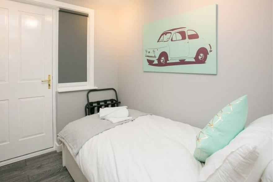 1 Malone Place · Malone Place Apartment