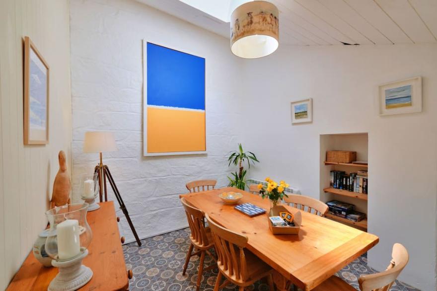 Farm Cottage - Cosy Cottage Near St. Ives