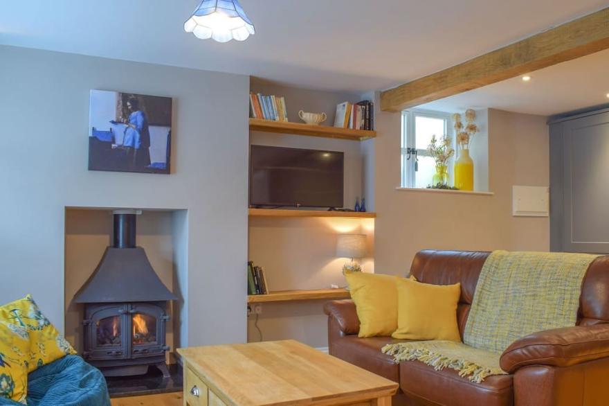2 bedroom accommodation in Pembridge