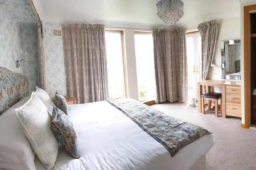 Loch Rannoch Highland Club, Lochside Lodge 6