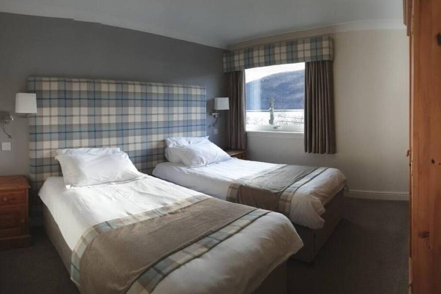 Loch Rannoch Highland Club, Osprey Lodge