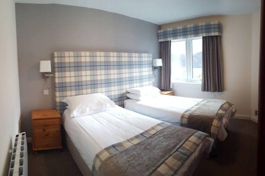 Loch Rannoch Highland Club, Highland Lodge 42