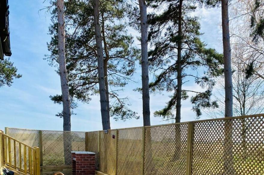 Wildflower Lodge - Luxury Lodge with Hot Tub