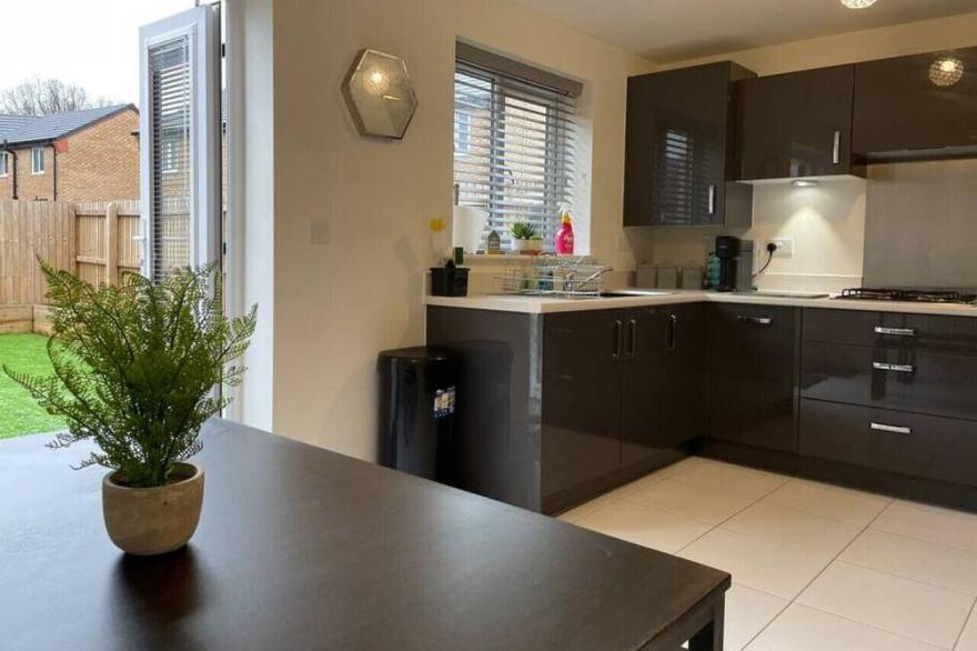 Fresh & Spacious New Build Home