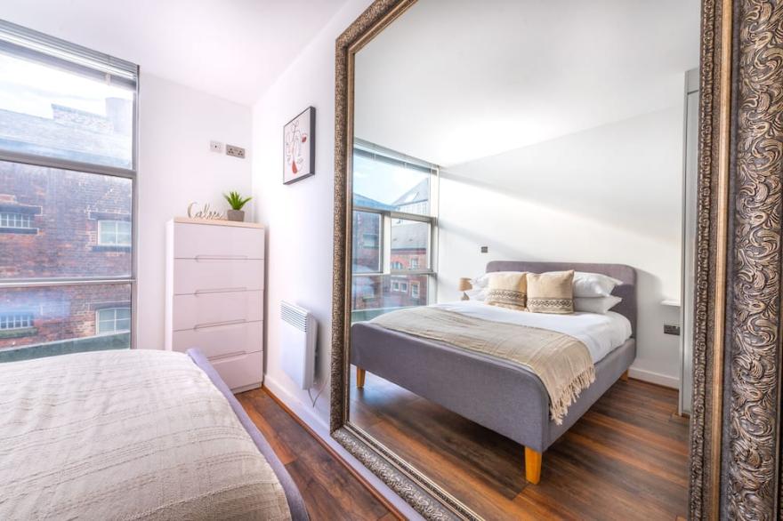 Beautiful 2-Bed Apartment in Liverpool City centre