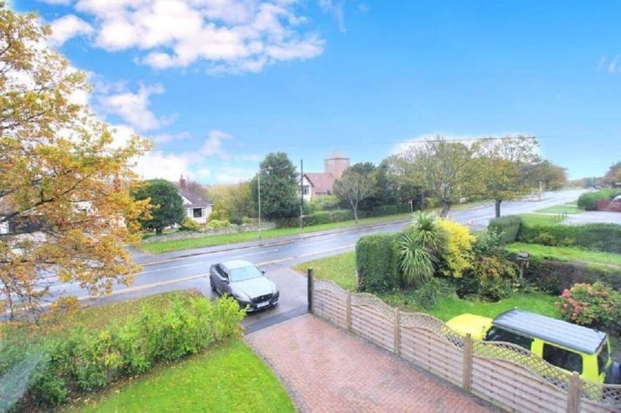 Delightful 3 Bedroom Scarborough Semi