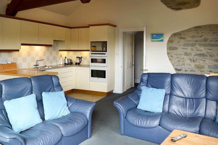 2 bedroom accommodation in Cliff Road