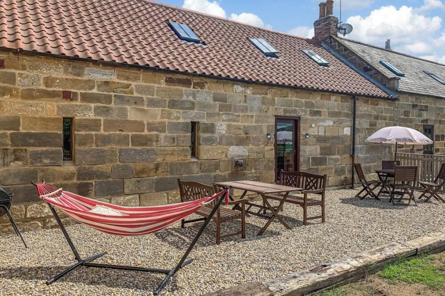 2 bedroom accommodation in Staithes