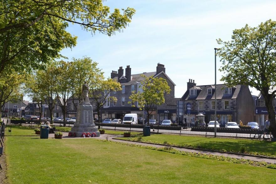 2 bedroom accommodation in Inverurie