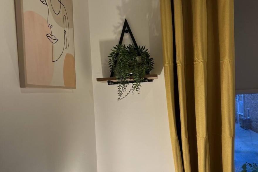 Honey Bee House - Redcar