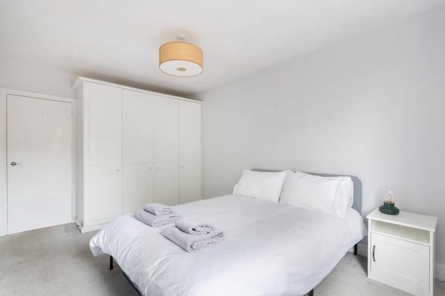 Cosy 1 bed Clapham Junction apartment