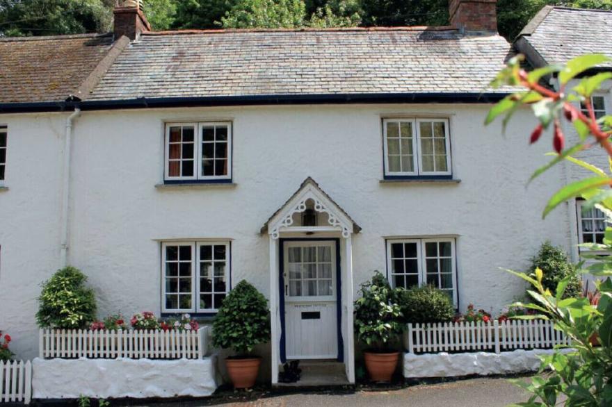 Wednesday Cottage - Three Bedroom House, Sleeps 6