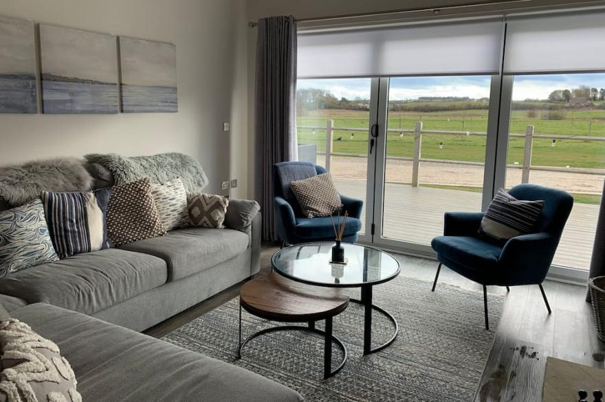 Seahorse Lodge -  a meadow lodge that sleeps 6 guests  in 3 bedrooms