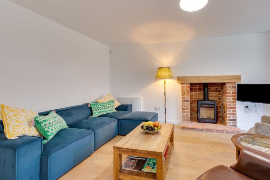 Wren Drive - Four Bedroom House, Sleeps 8