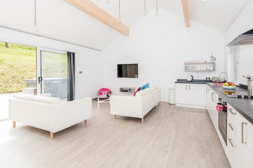 3 bedroom accommodation in Watergate, Looe