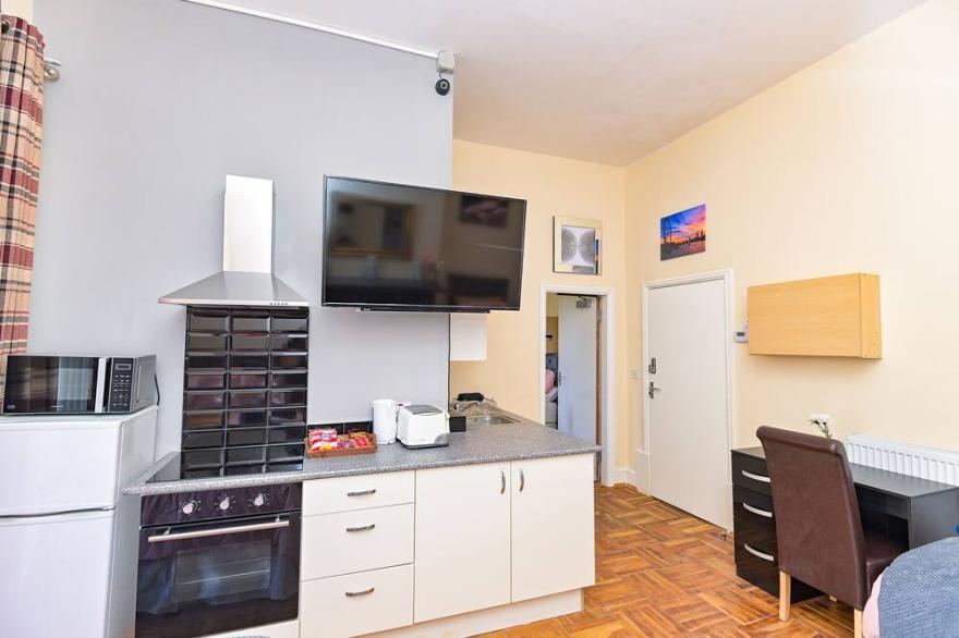 Twin Double Deluxe Apartment 4