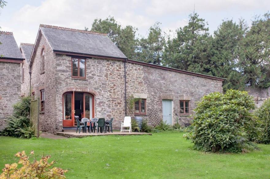 2 bedroom accommodation in Kingsbridge