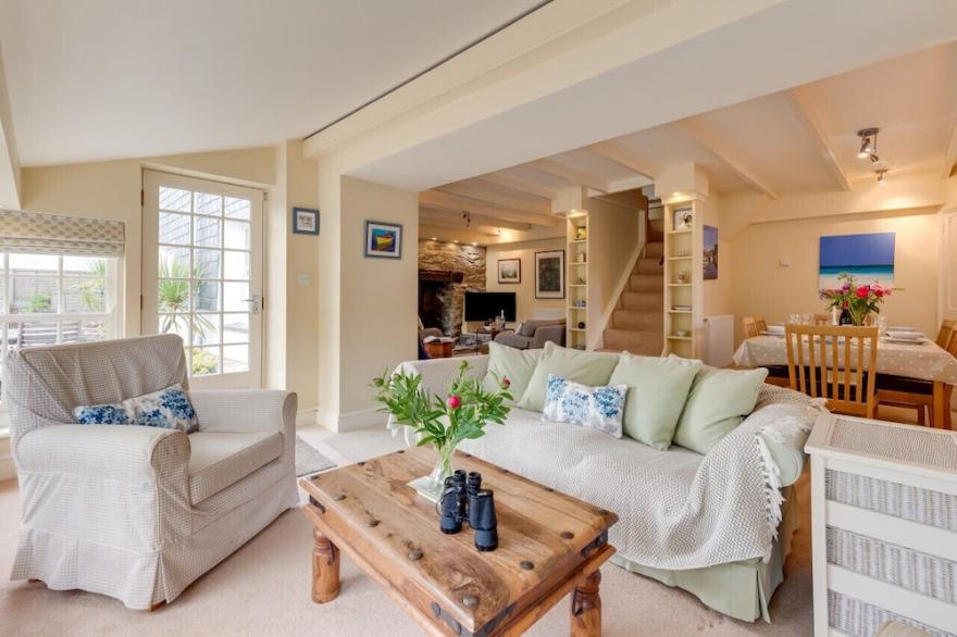 The Boathouse - Four Bedroom House, Sleeps 8