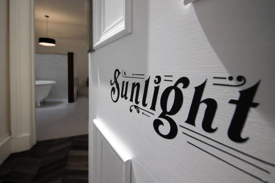 Sunlight (Standard Bedroom)  -  a lews castle that sleeps 2 guests  in 1 bedroom