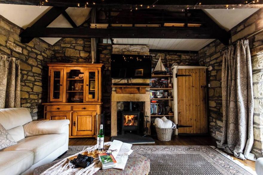 THE POACHERS POCKET, pet friendly, with open fire in Whittingham