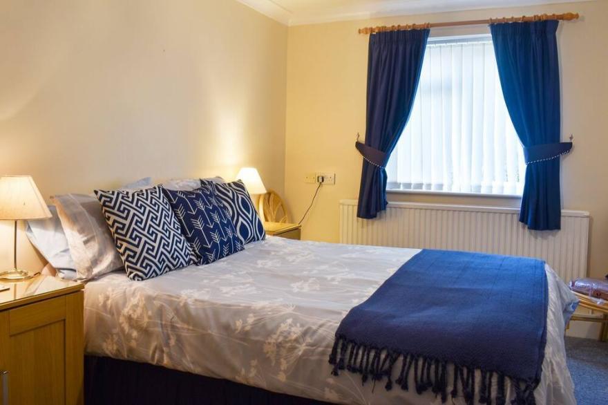 3 bedroom accommodation in Burtle