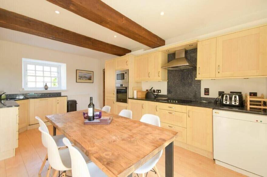 THE WARREN, family friendly, with open fire in Bamburgh